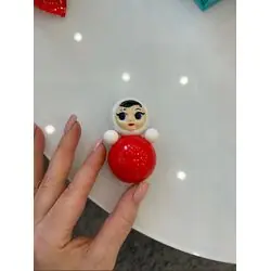 Брошь Неваляшка
