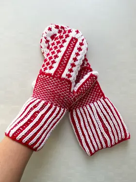 Варежки Fuck зиме